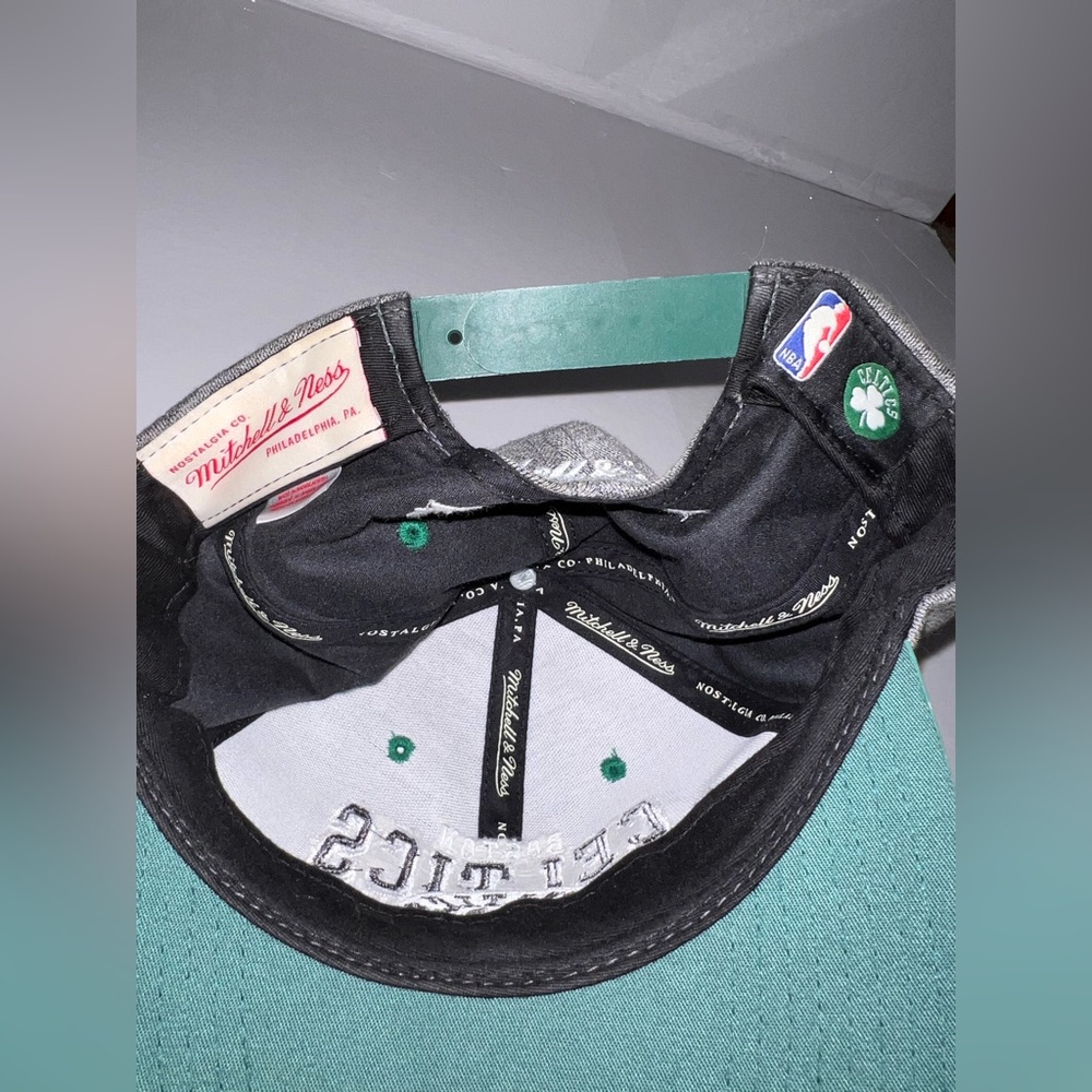 Boston Celtics Gray and Green Cap vintage used - Picture 2 of 3